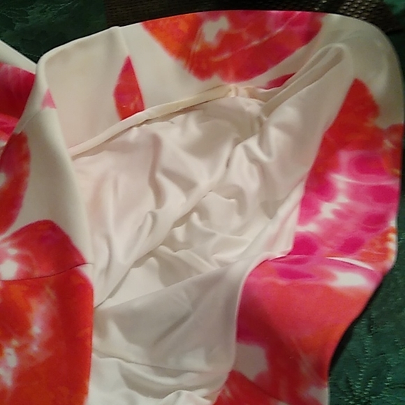 Calvin Klein fully lined floral tea dress, size 16 - Picture 3 of 3